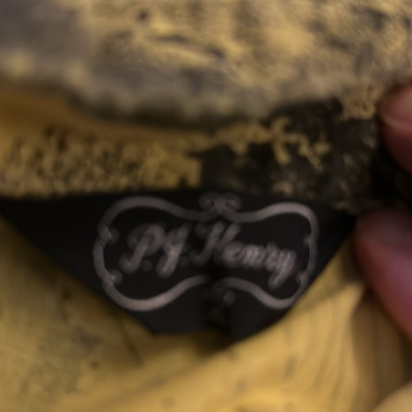 Vintage 80’s P.J. Henry Shirt.  Awesome design. - Picture 2 of 5